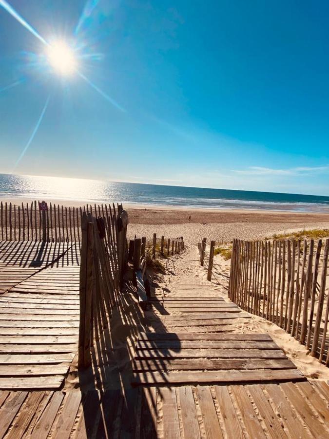 Chalet Du Bonheur - La Jenny Naturist Area Ле-Порж Экстерьер фото